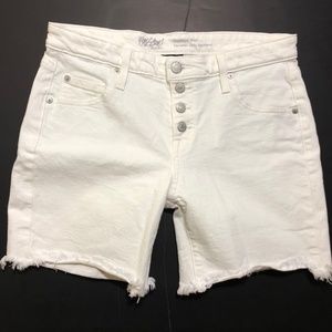 Mossimo Supply Co. Shorts - Mossimo White Stretch Boyfriend Short Size 6 Mossimo Supply Co. Shorts - Mossimo White Stretch Boyfriend Short Size 6